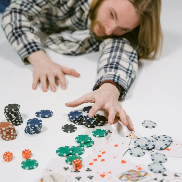 赌博网站棋牌游戏